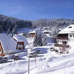 Schwarzwald-hotel Kraeutle 3*