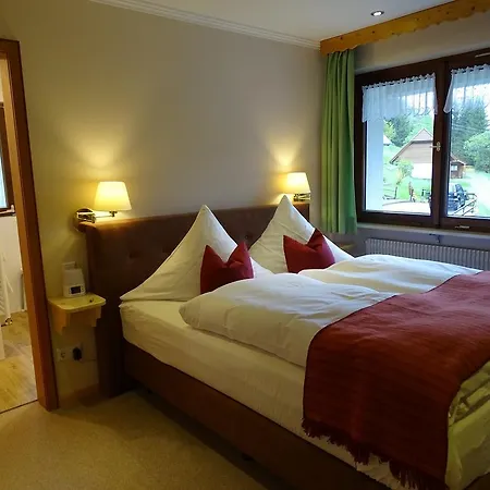 Schwarzwald-hotel Kraeutle 3* フェルトベルク