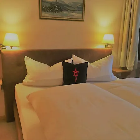 Schwarzwald-hotel Kraeutle 3*